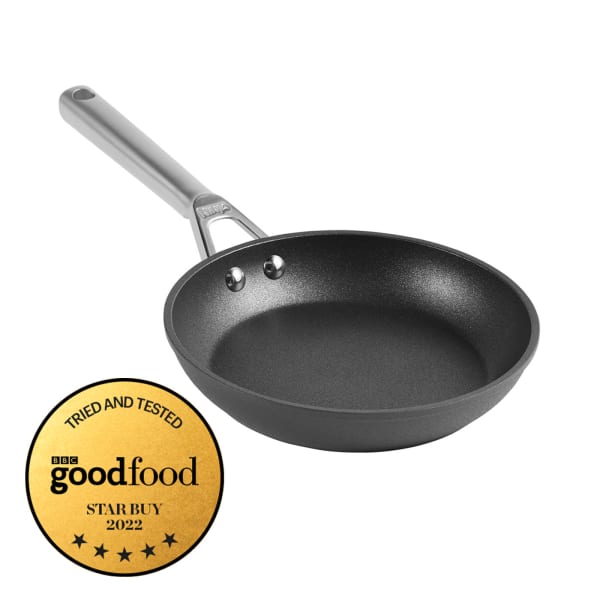 Ninja frying pan top